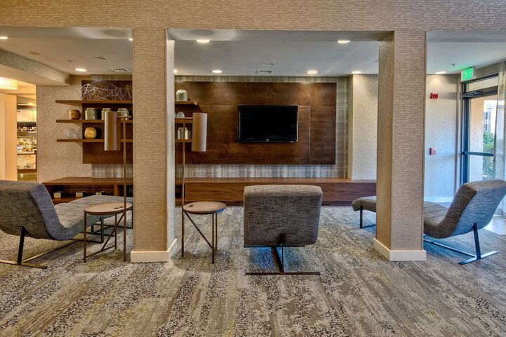 Hotel Interior 10 of 40