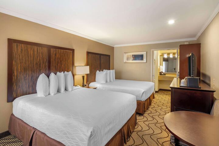 Room 49 of 79
