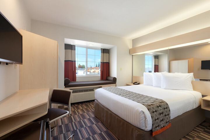 Room 15 of 29