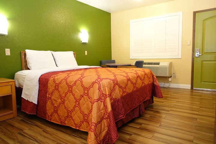 Room 14 of 58