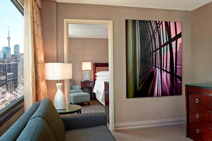 Room 47 of 118
