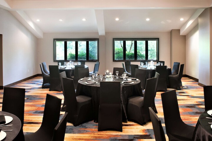 Embassy Suites by Hilton Seattle North Lynnwood