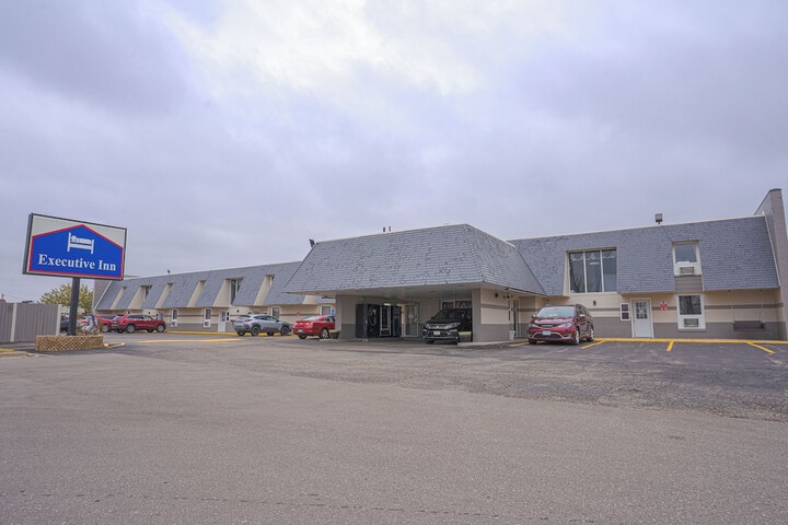 Executive Inn Owatonna Hwy 35