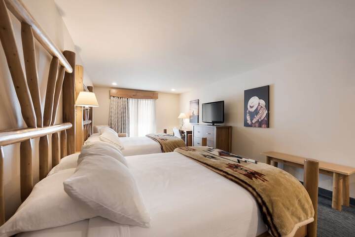 Best Western Plus Kentwood Lodge