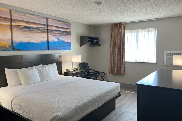 Room 27 of 42