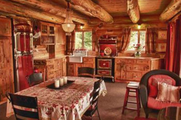 Bigfoot Lodge B & B