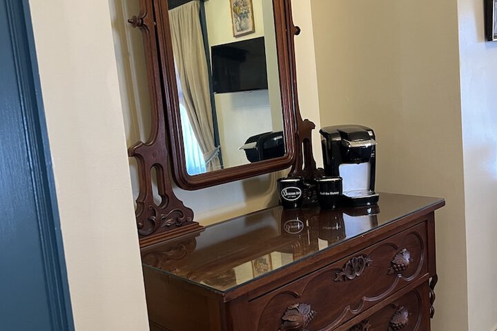 Room 52 of 121
