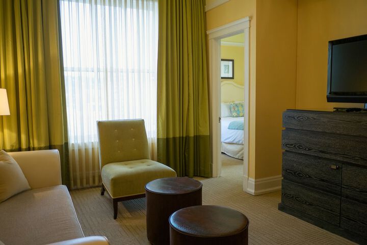 Room 25 of 60