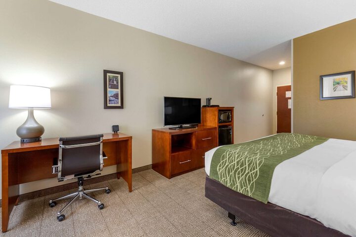 Room 28 of 47