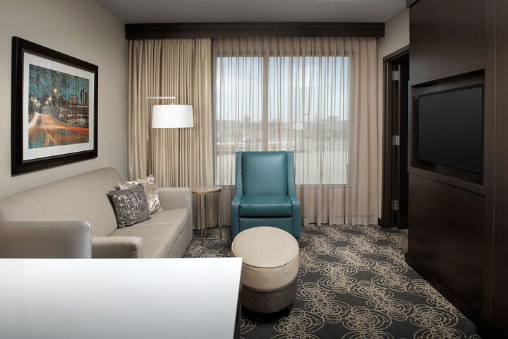 Room 6 of 39