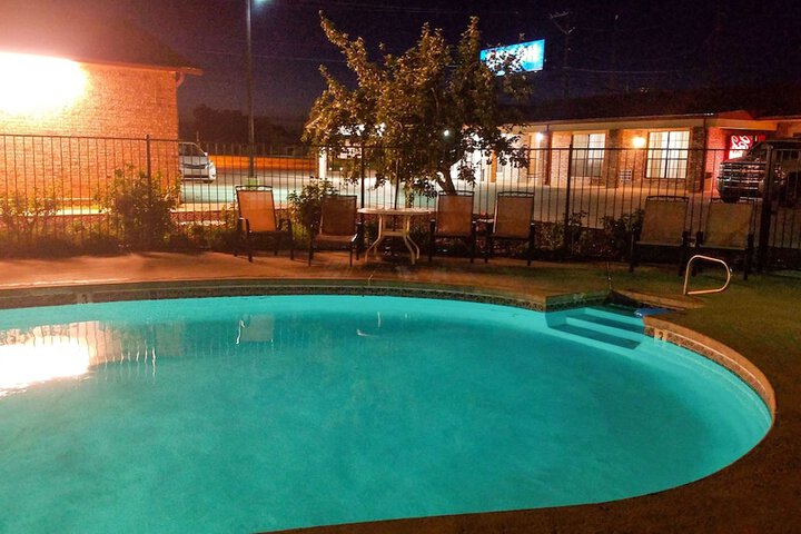 Pool 6 of 31