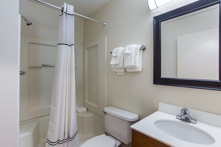 Room 16 of 25