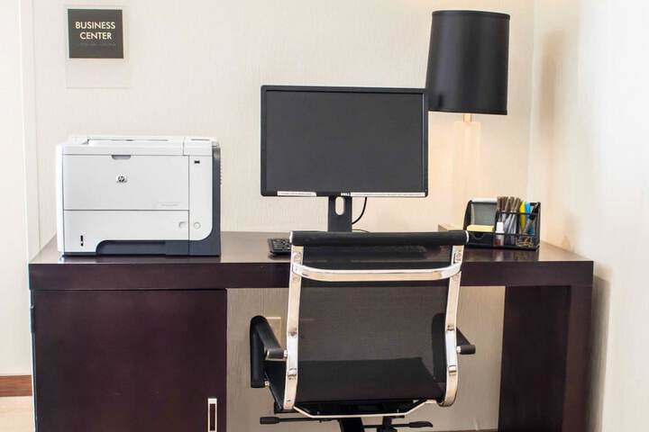 Business Center 42 of 42