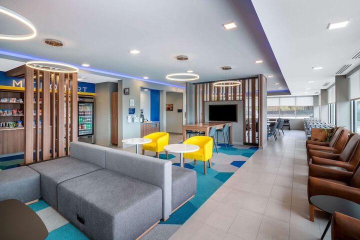 Hotel Interior 14 of 27