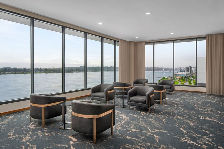 AC Hotel Vancouver Waterfront