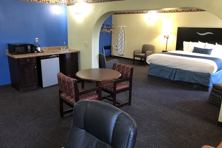 Room 6 of 29