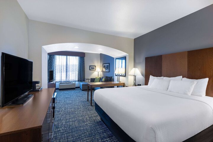 La Quinta Inn & Suites by Wyndham Morgantown