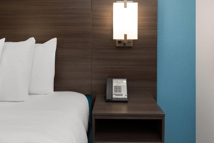 La Quinta Inn & Suites by Wyndham Houston Stafford Sugarland