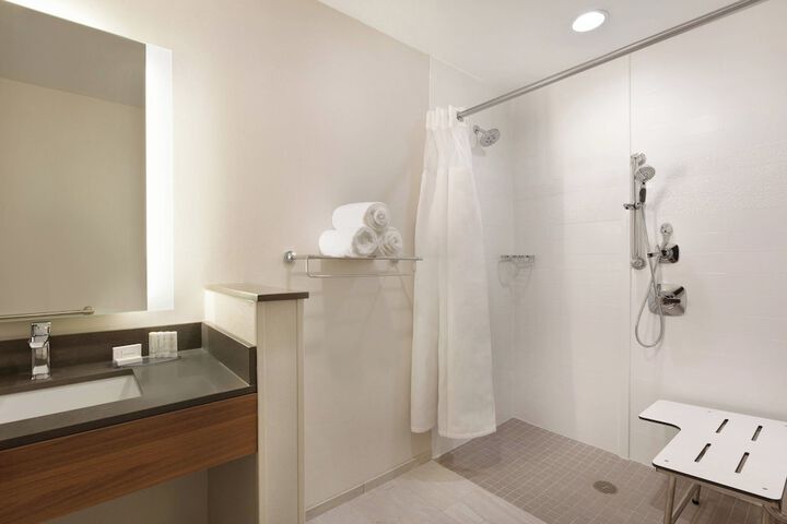 Room 19 of 27