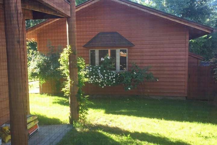 Creekside on Quigley - 3BD Private Home on Trails + Hot Tub