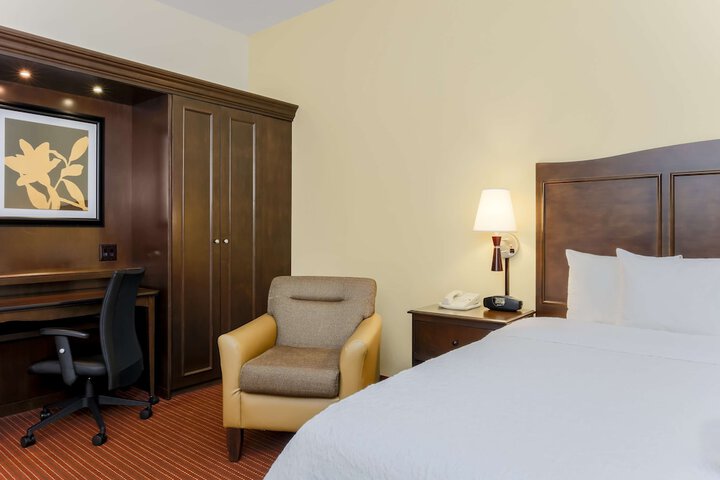 Hampton Inn Champaign / Urbana