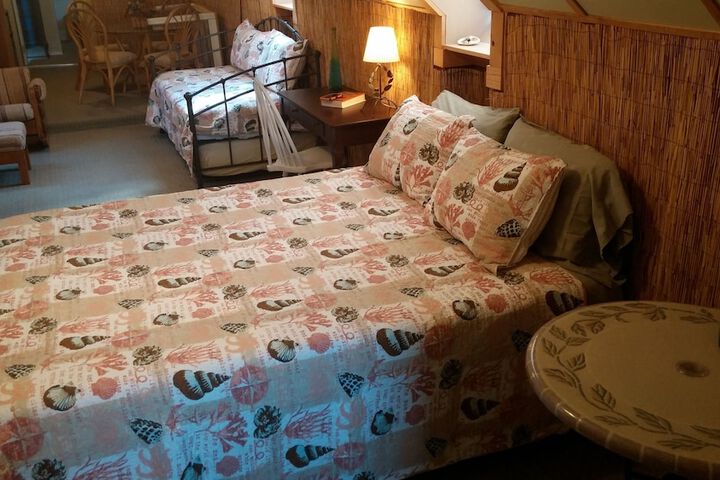 Island Guest House B & B