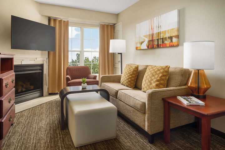 Homewood Suites by Hilton Providence / Warwick