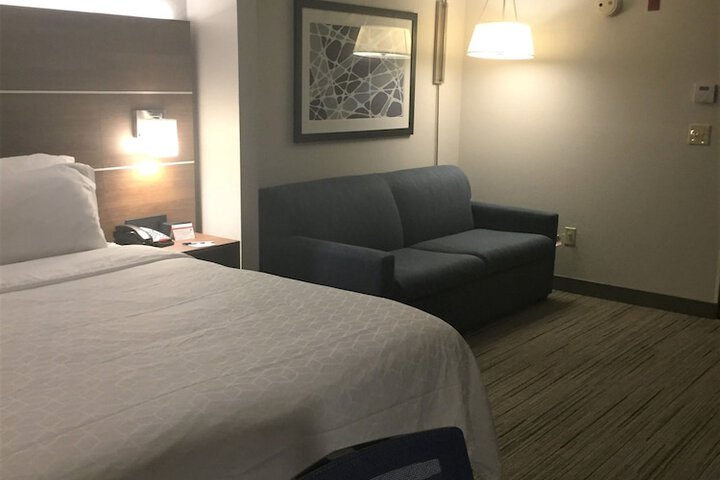 Room 38 of 81