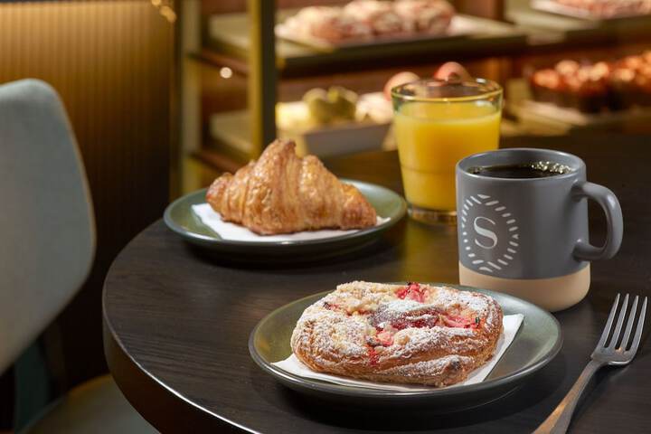 Breakfast/Coffee Service 69 of 89