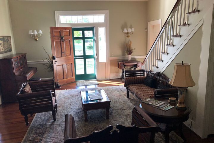 The Elizabethtown Inn