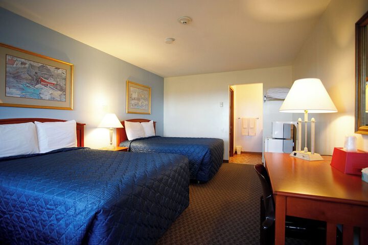 Room 9 of 25