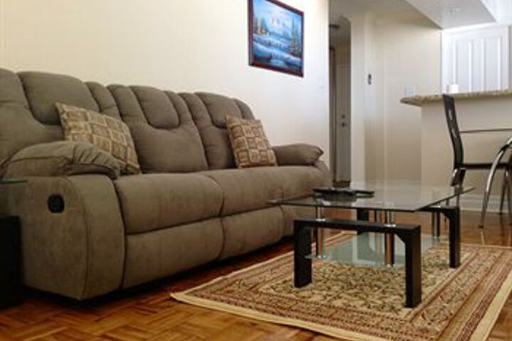 Toronto Furnished Living - Bay Street