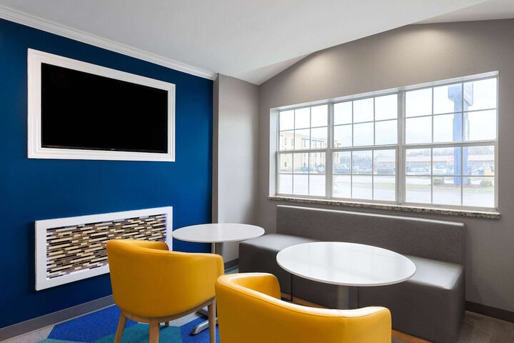 Hotel Interior 10 of 50