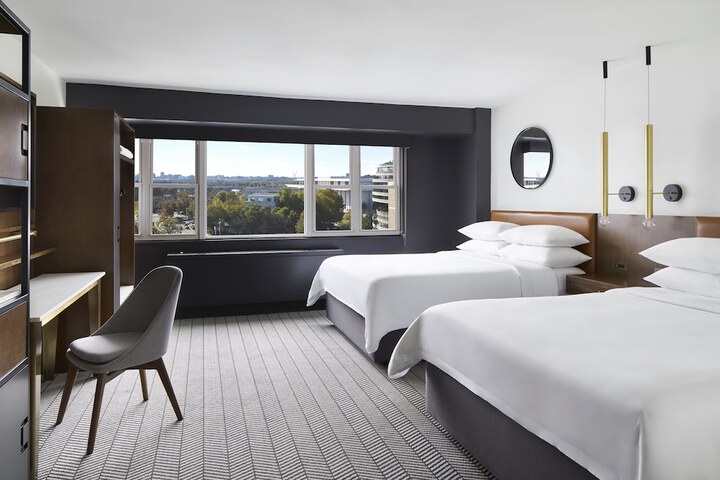 Room 28 of 37