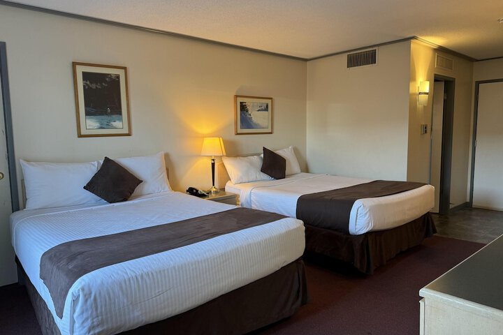 Divya Sutra Plaza and Conference Centre Vernon, BC
