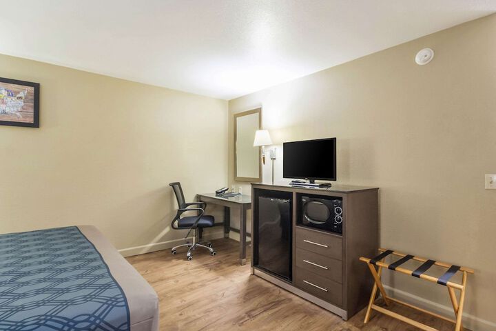 Room 38 of 57