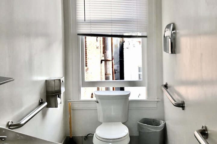 Room 18 of 39