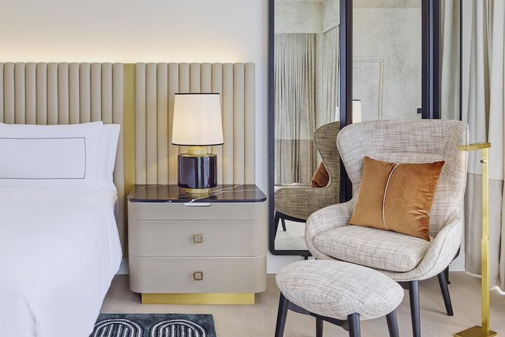 Cameo Beverly Hills LXR Hotels & Resorts