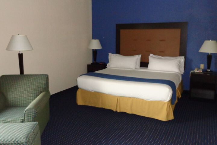 Room 34 of 52