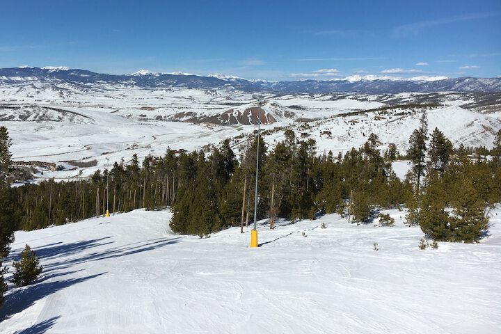 Ski-in / ski-out Granby Ranch Escape With Balcony!