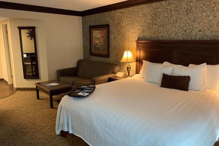 Room 27 of 45
