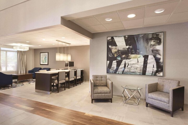 Business Center 27 of 27