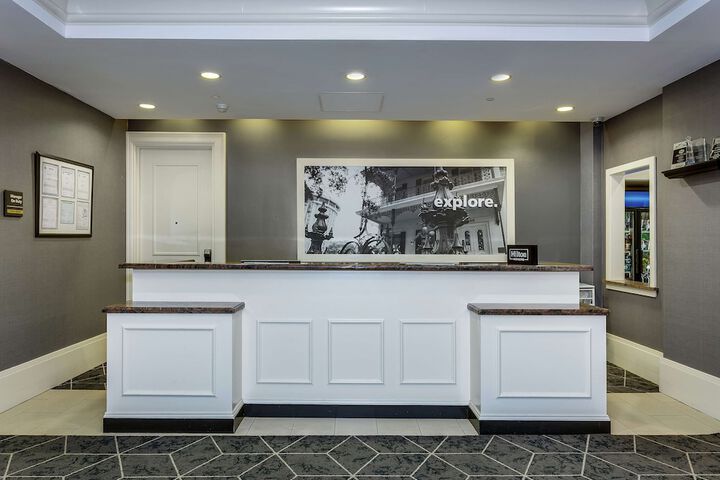 Hampton Inn & Suites Mobile- Downtown Historic District