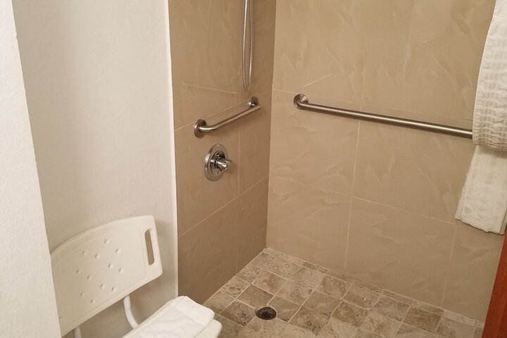 Room 43 of 71