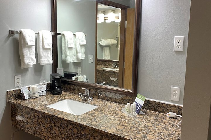 AmericInn by Wyndham Webster City