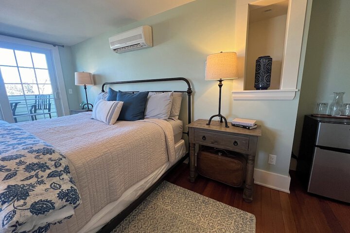 Room 20 of 99