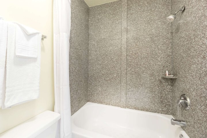 Days Inn by Wyndham Little River