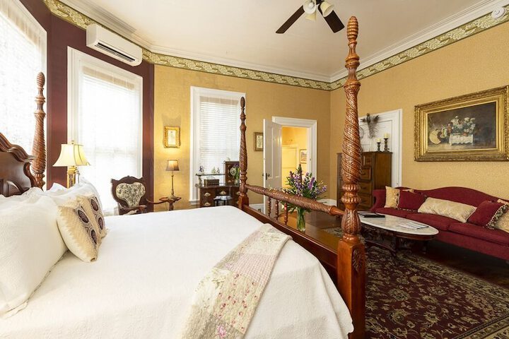 Room 32 of 55
