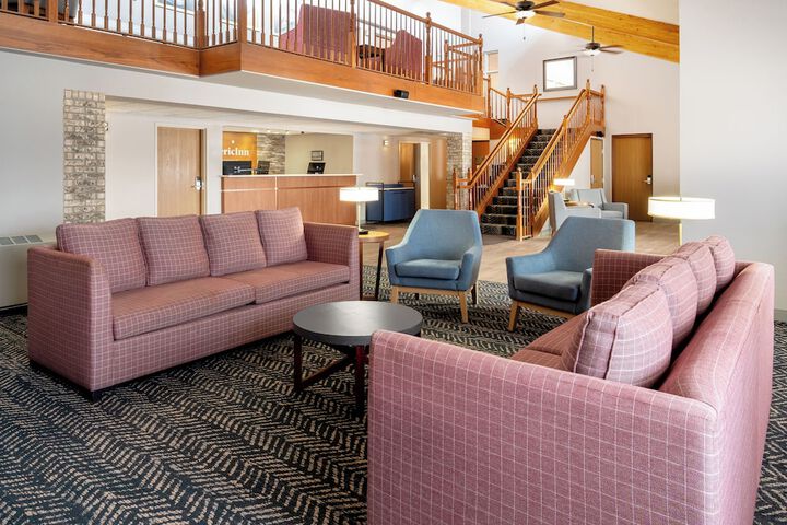 AmericInn by Wyndham Valley City - Conference Center
