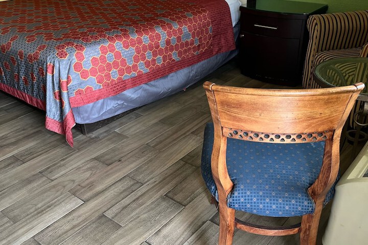 Room 13 of 15